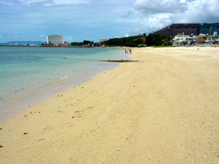2年前と変わってません。恩納村の海 DSC09612.jpg